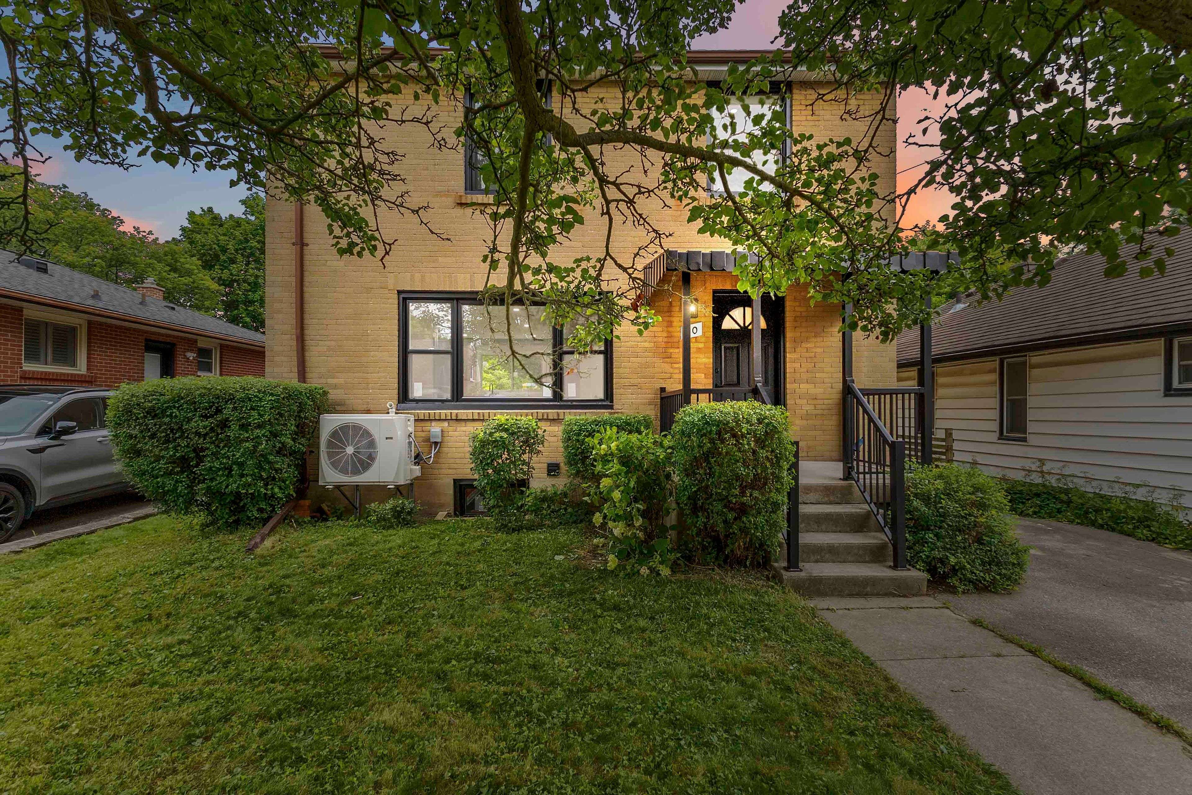 90 Jacqueline ST, London South, ON N5Z 3P7