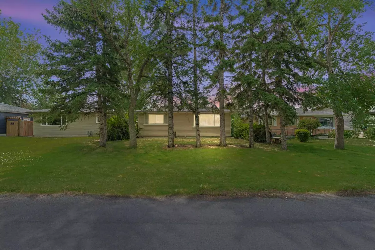 Calgary, AB T2B 0K3,3240 33A AVE SE