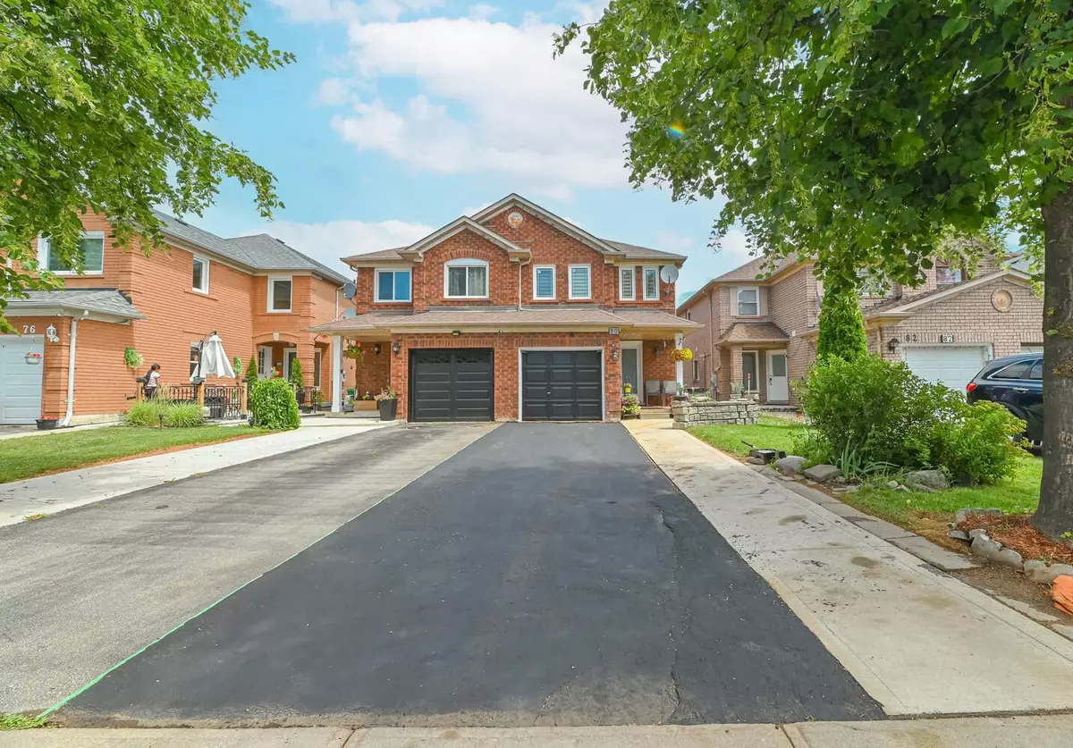 Brampton, ON L6R 1Y3,80 Dandelion RD
