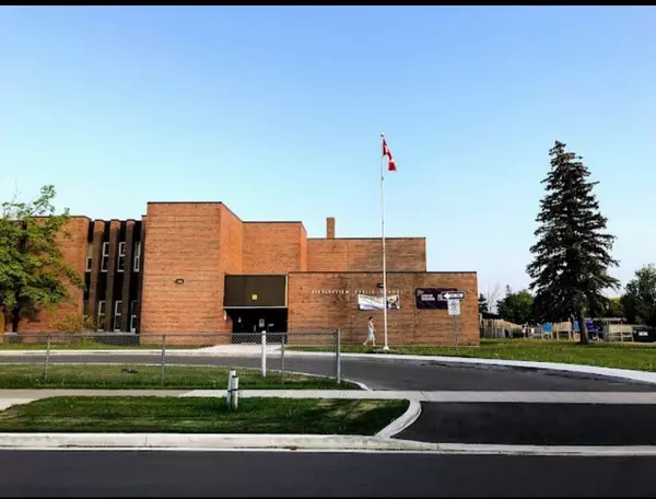 Toronto C15, ON M2M 2Y5,6 Harrington CRES #Bstmnt