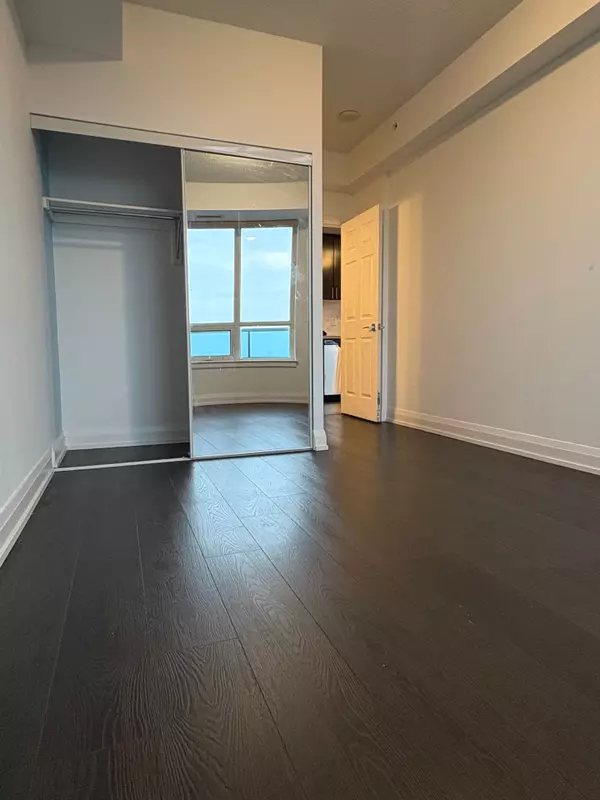 Markham, ON L3T 0C8,7161 Yonge St ST #2231