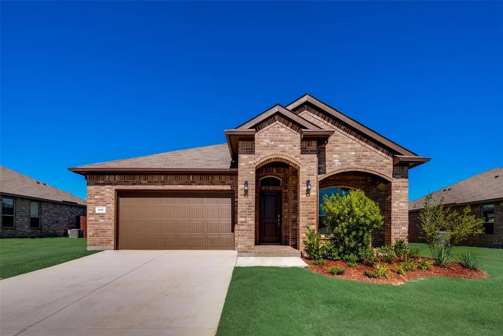 415 Helm Lane, Azle, TX 76020