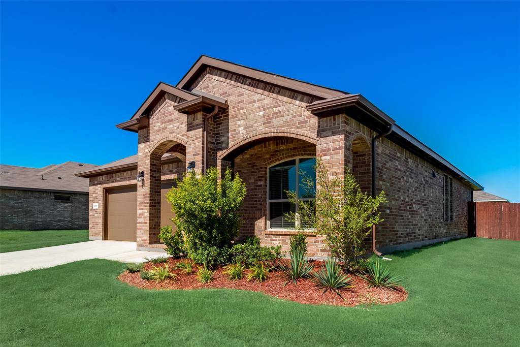 Azle, TX 76020,415 Helm Lane