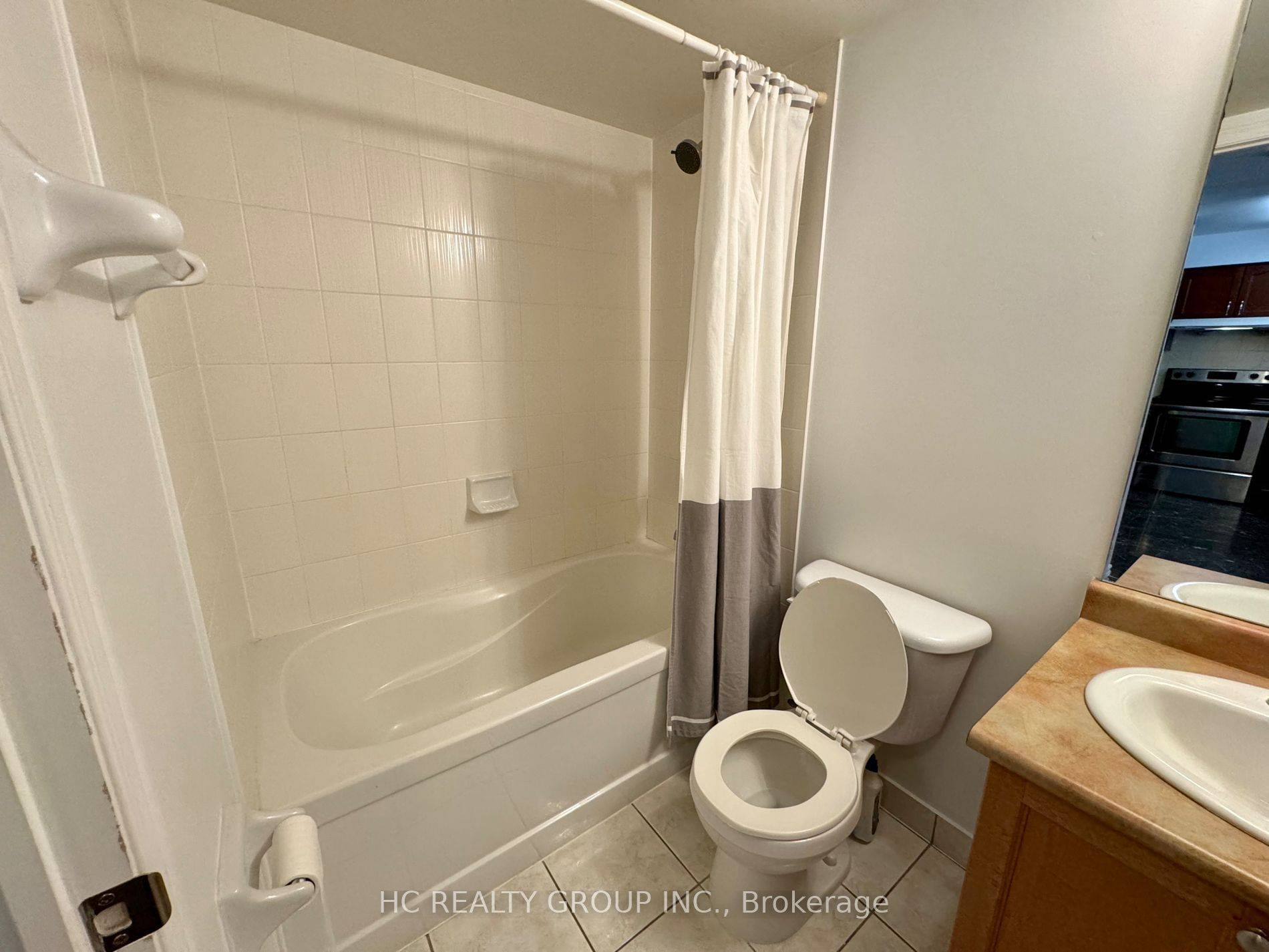 Toronto C14, ON M2N 0A9,35 Hollywood AVE #1018