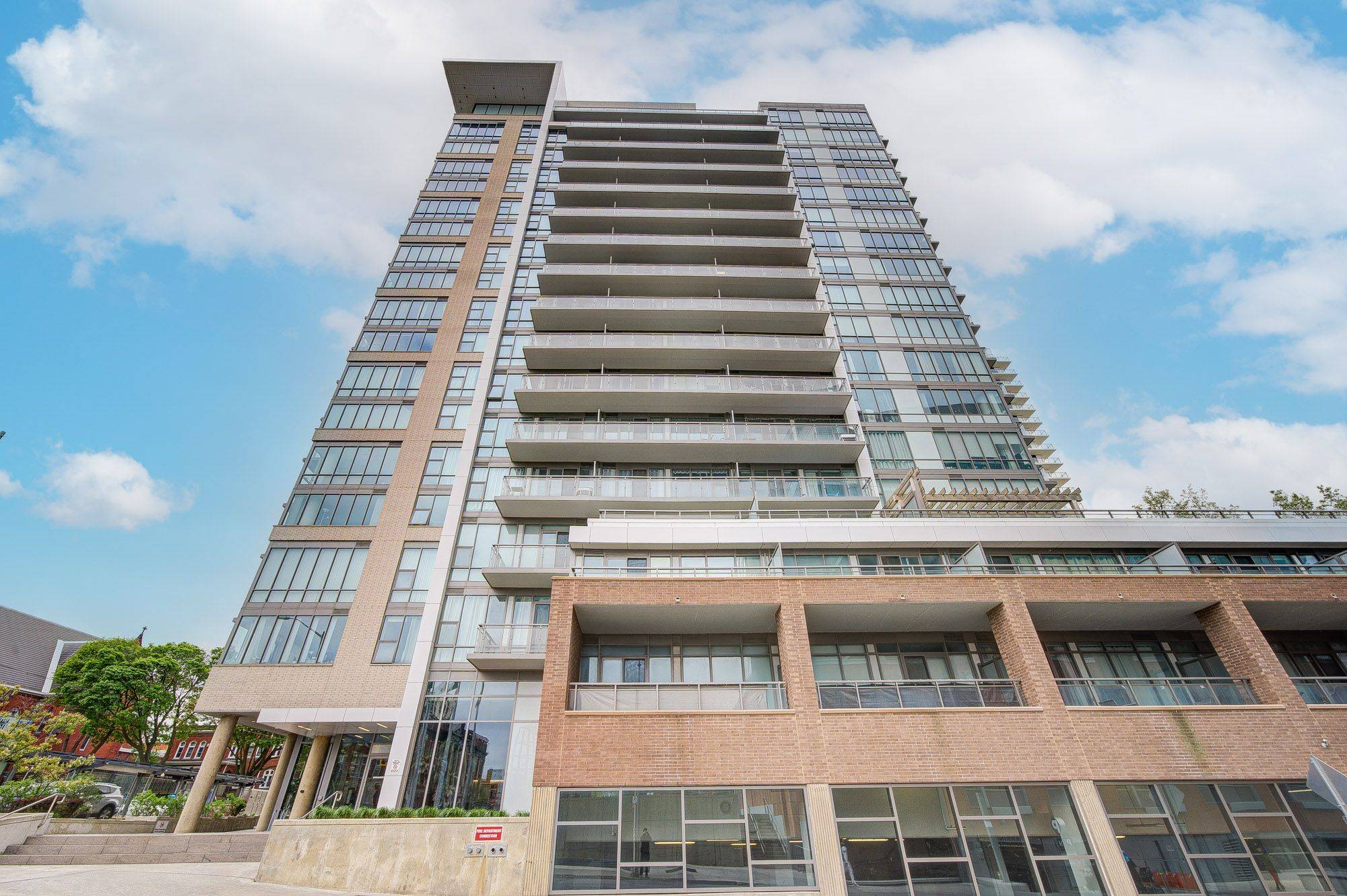 85 Duke ST W #405, Kitchener, ON N2H 0B7