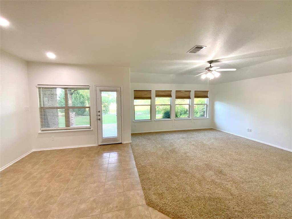 Mckinney, TX 75072,829 Golden Bear Lane
