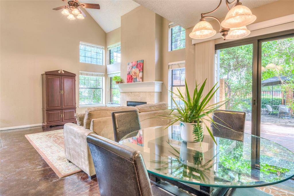 Irving, TX 75063,422 Santa Fe Trail #11