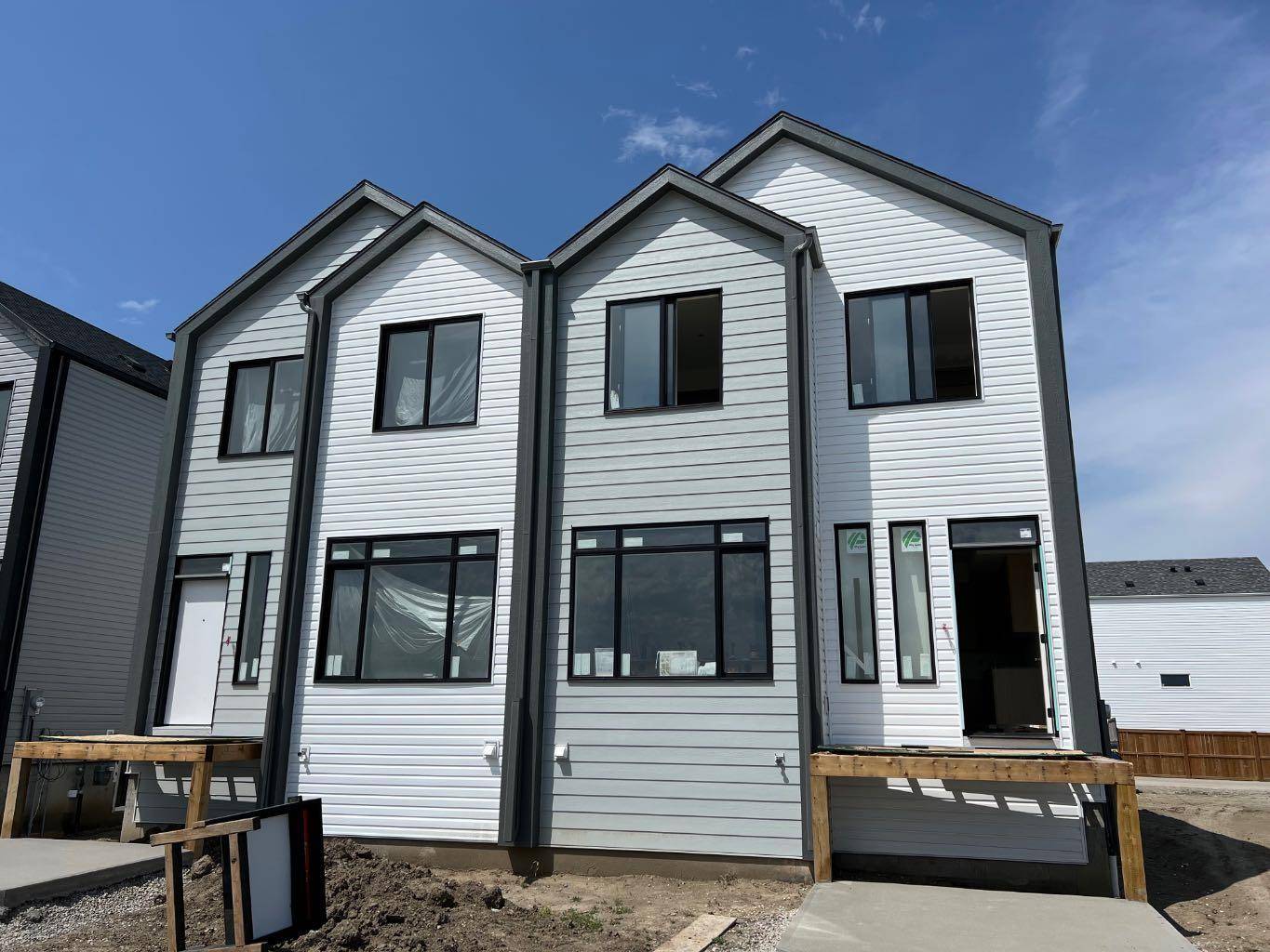 689 Blackwolf BLVD North, Lethbridge, AB T1H7H7