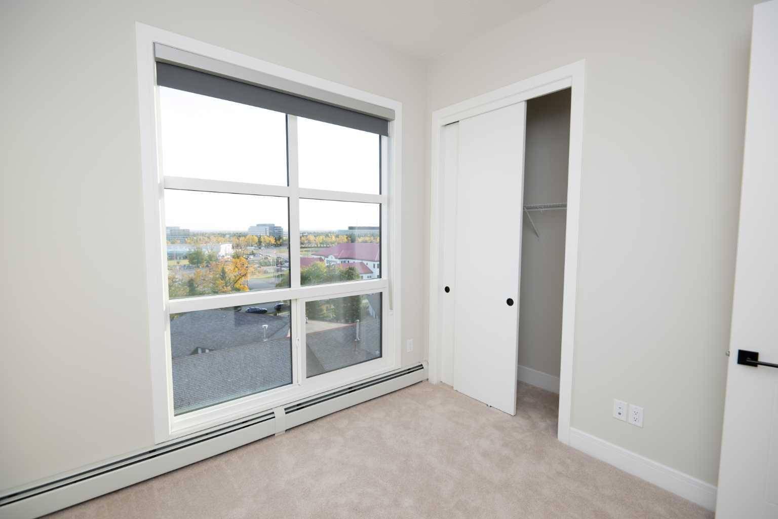 Calgary, AB T3E2L4,330 Dieppe DR SW #202