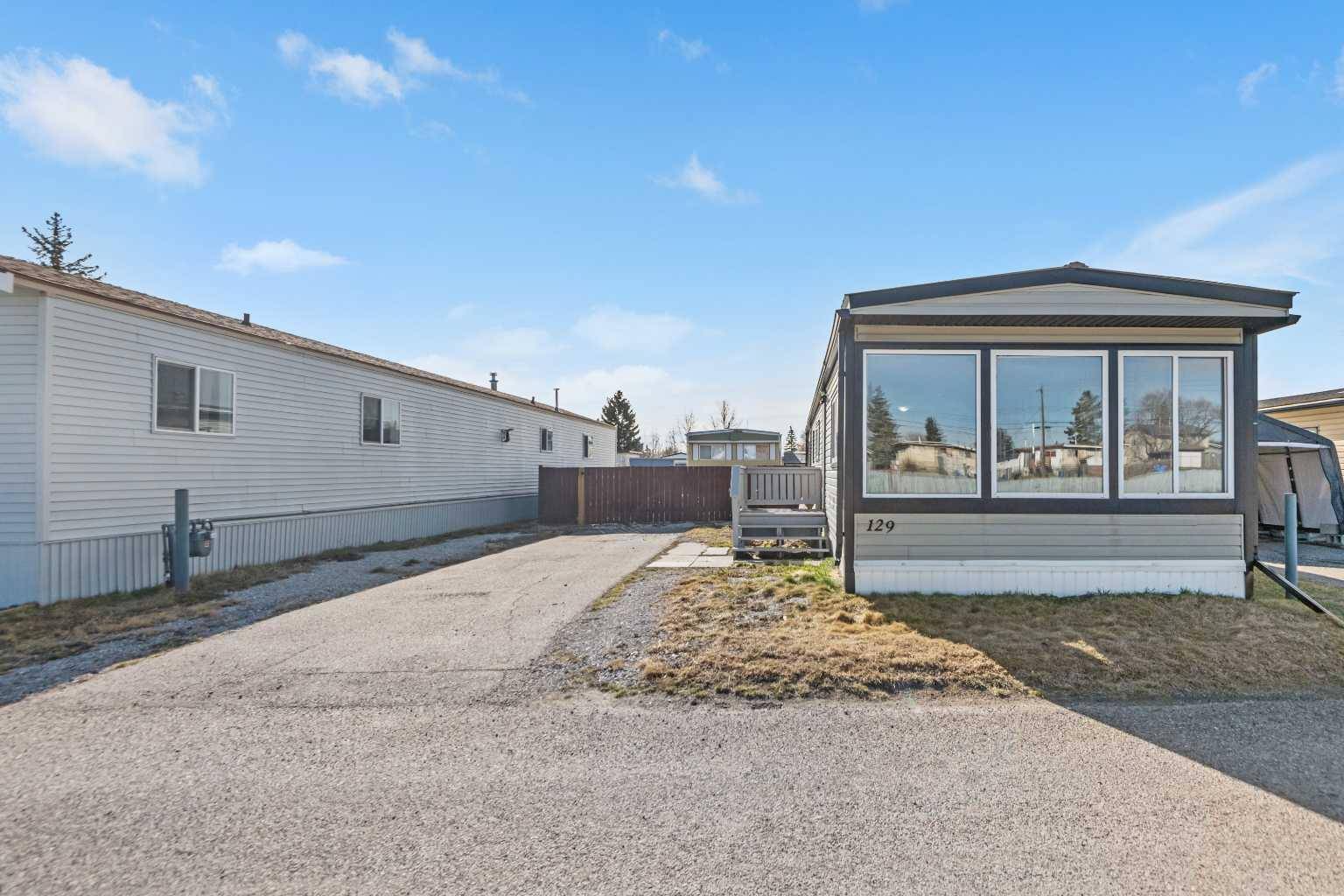 Calgary, AB T2A0W6,6220 17 AVE Southeast #129
