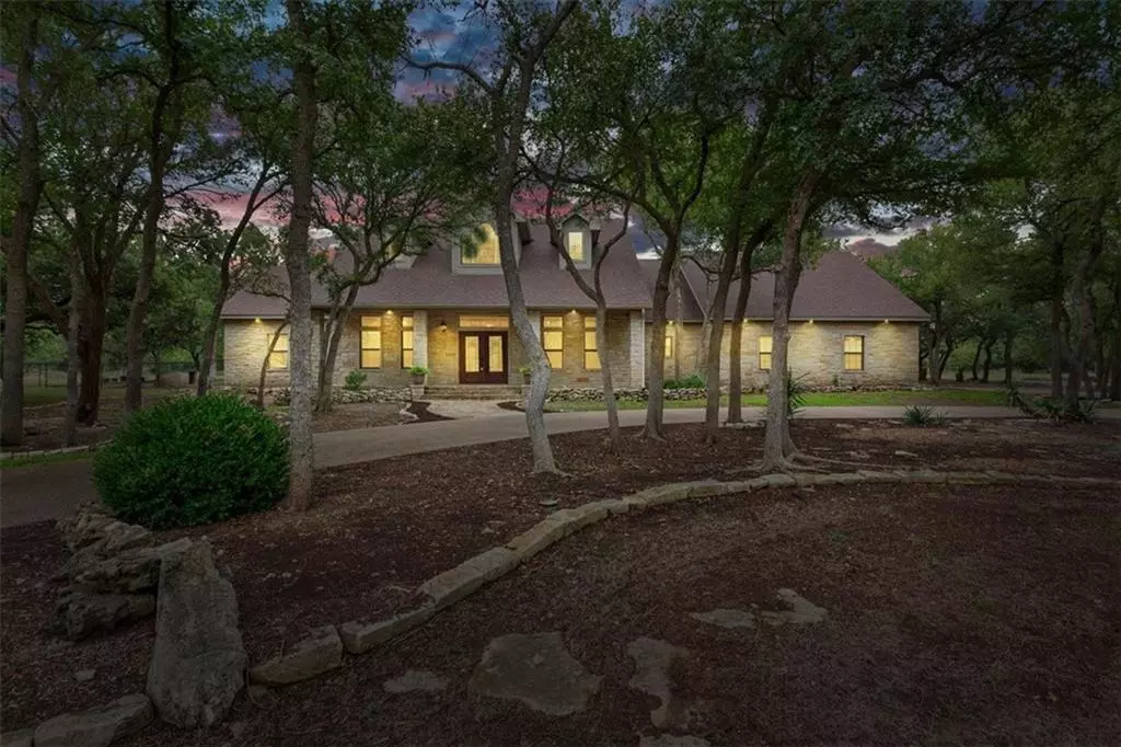 Crawford, TX 76638,735 Winding Trail