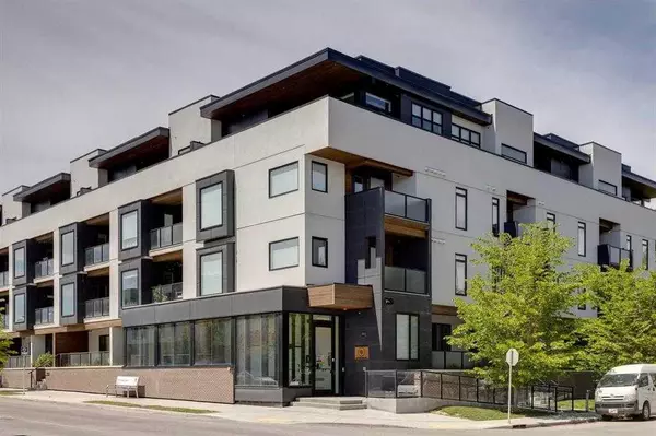 3375 15 ST Southwest #206, Calgary, AB T2T 4A2