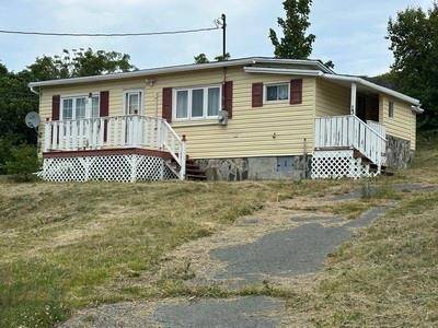 13 Harnums Hill, Winterton, NL A0B 2M0