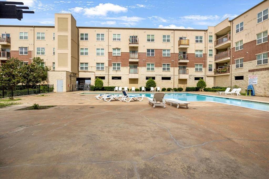 Carrollton, TX 75006,1100 W Trinity Mills Road #2046