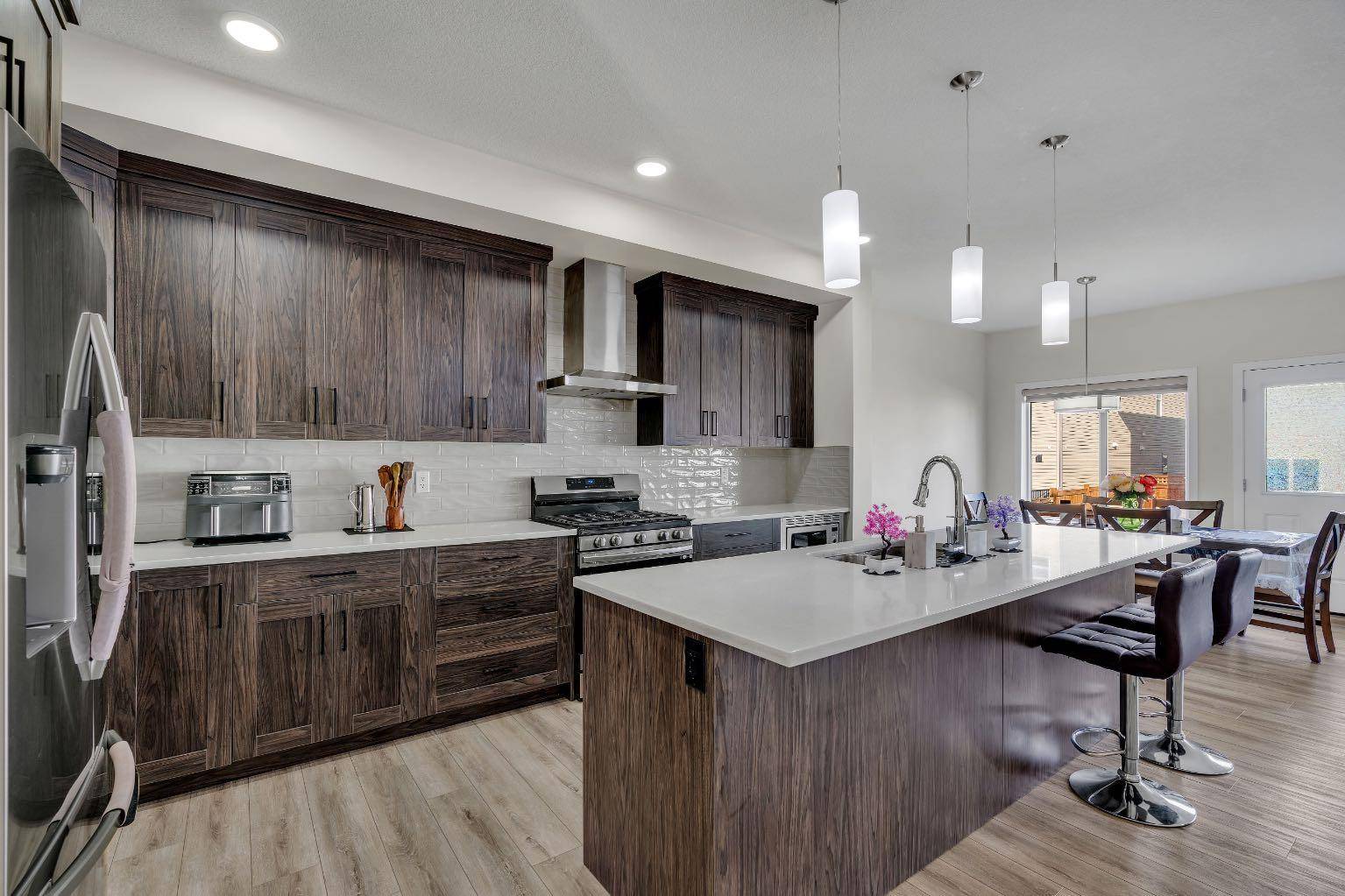 Calgary, AB T3J2H3,28 Savanna Link NE