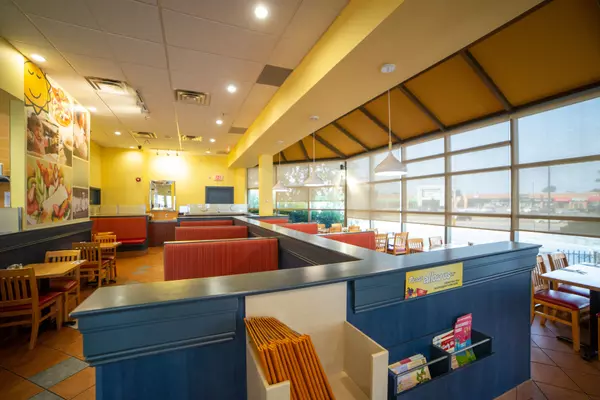 4120 Dixie RD, Mississauga, ON L5B 2C9