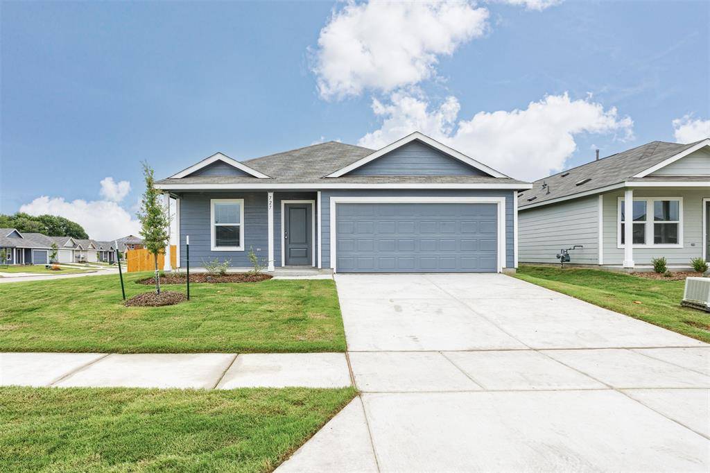 727 GINKGO Way, Princeton, TX 75407