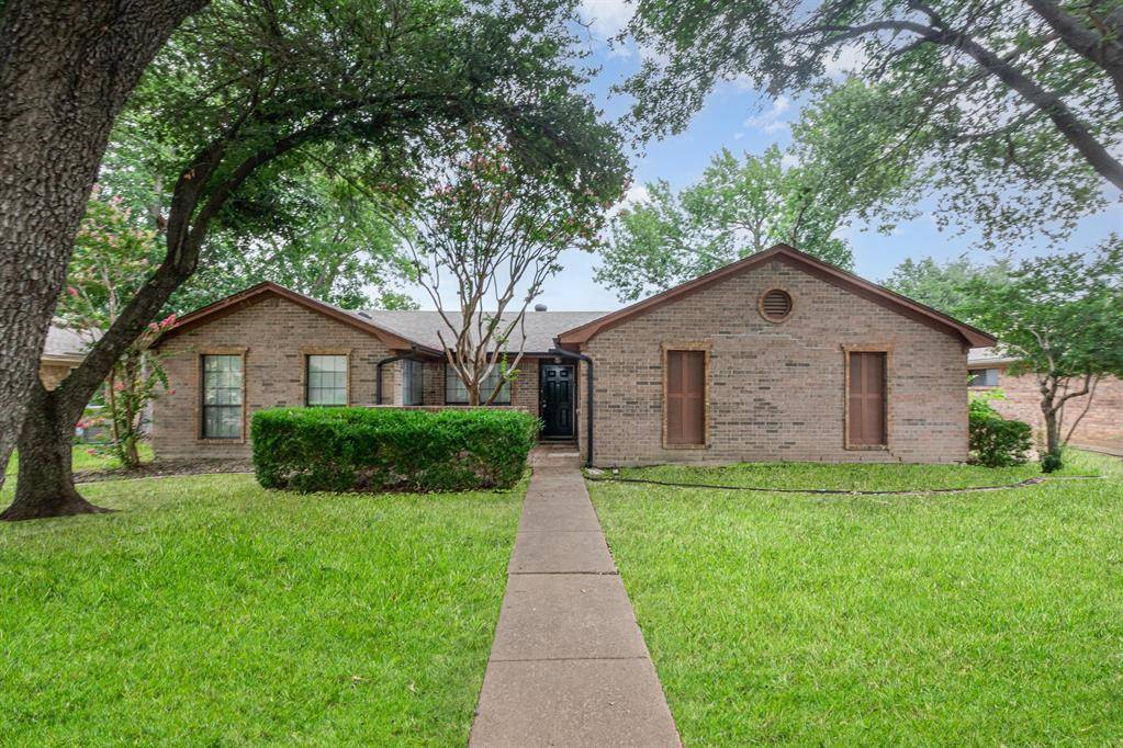 1213 Seabrook Drive, Plano, TX 75023