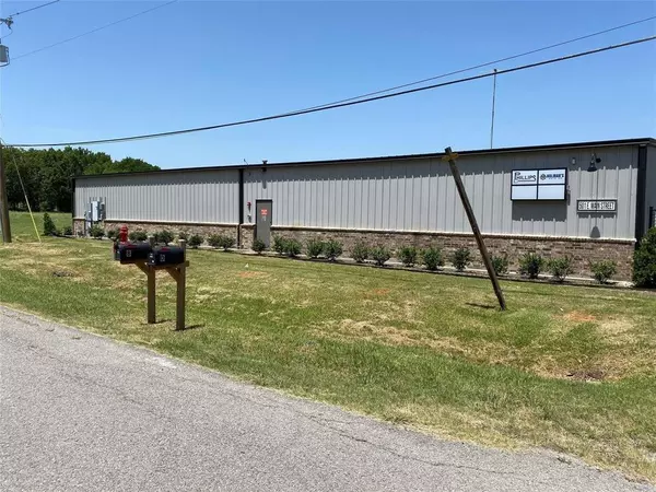 Forney, TX 75126,501 E Main Street