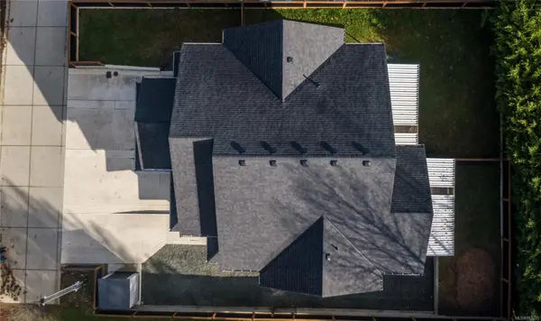 Crofton, BC V0R 1R0,1510 Adelaide St #1