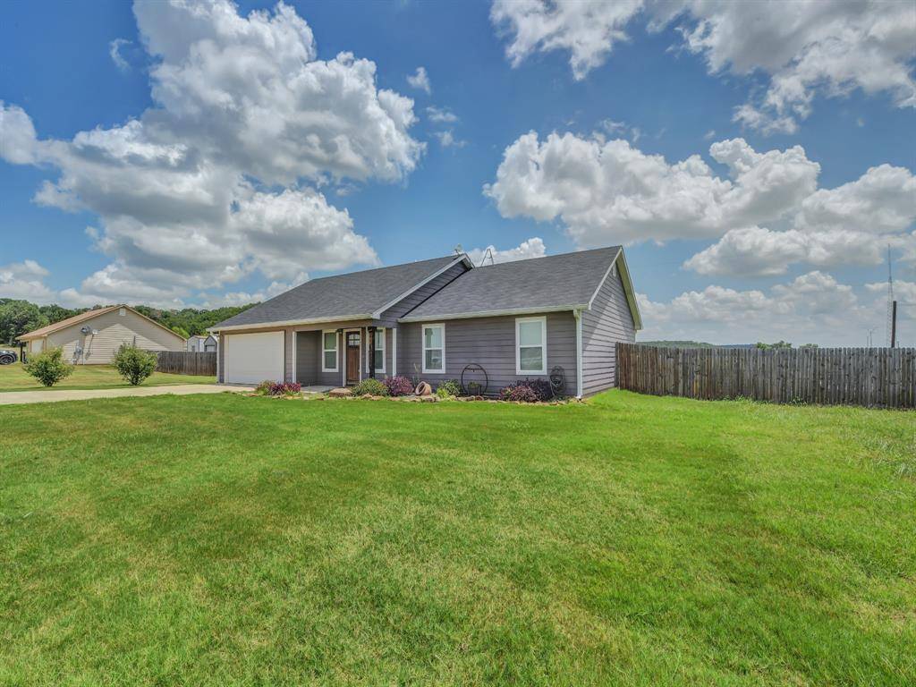 Mineral Wells, TX 76067,204 Holly Hill Road