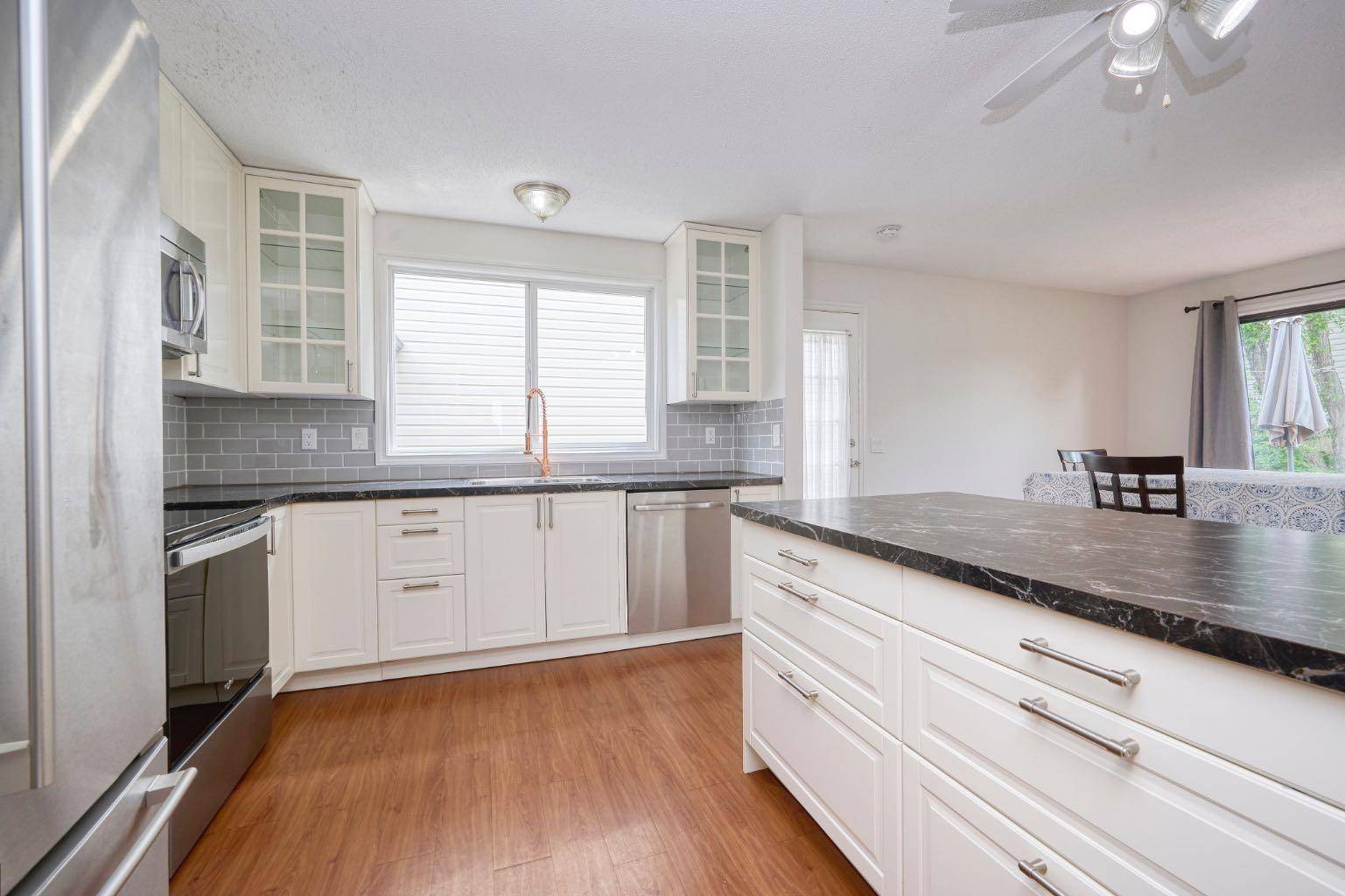 Calgary, AB T3G 1B4,539 Ranchview PL NW