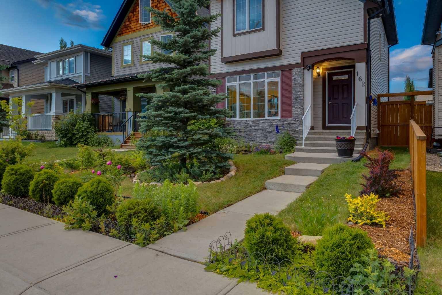 Calgary, AB T2X 0T3,162 WALDEN CRES SE