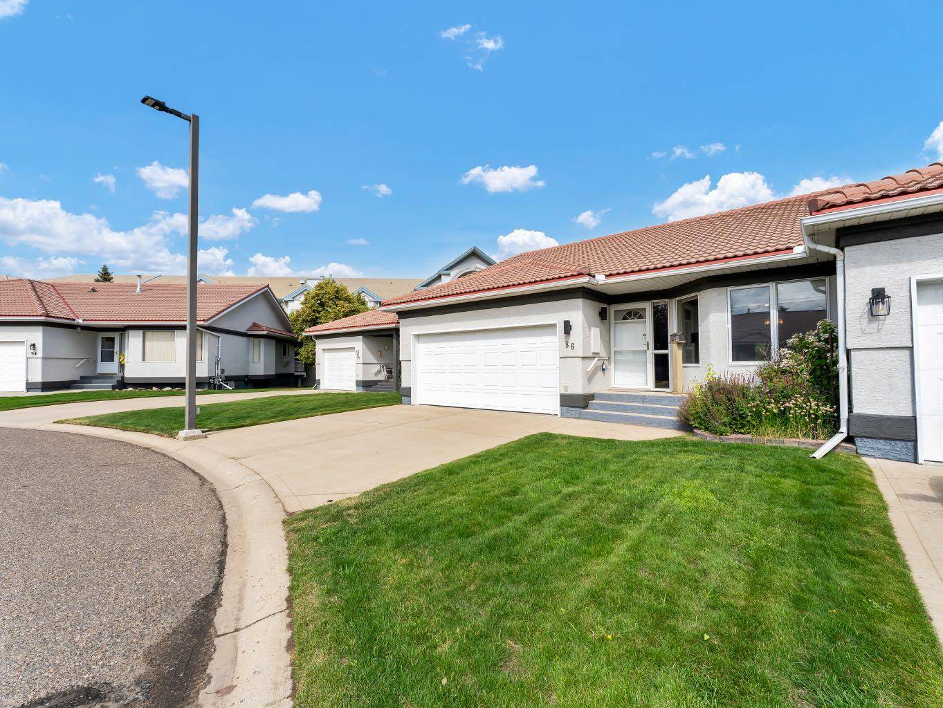 Medicine Hat, AB T1B4E4,86 Park Meadows LN SE