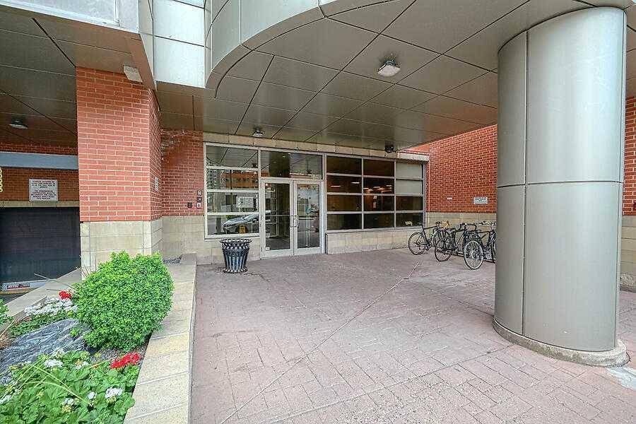 Calgary, AB T2R 1S6,1053 10 ST SW #904