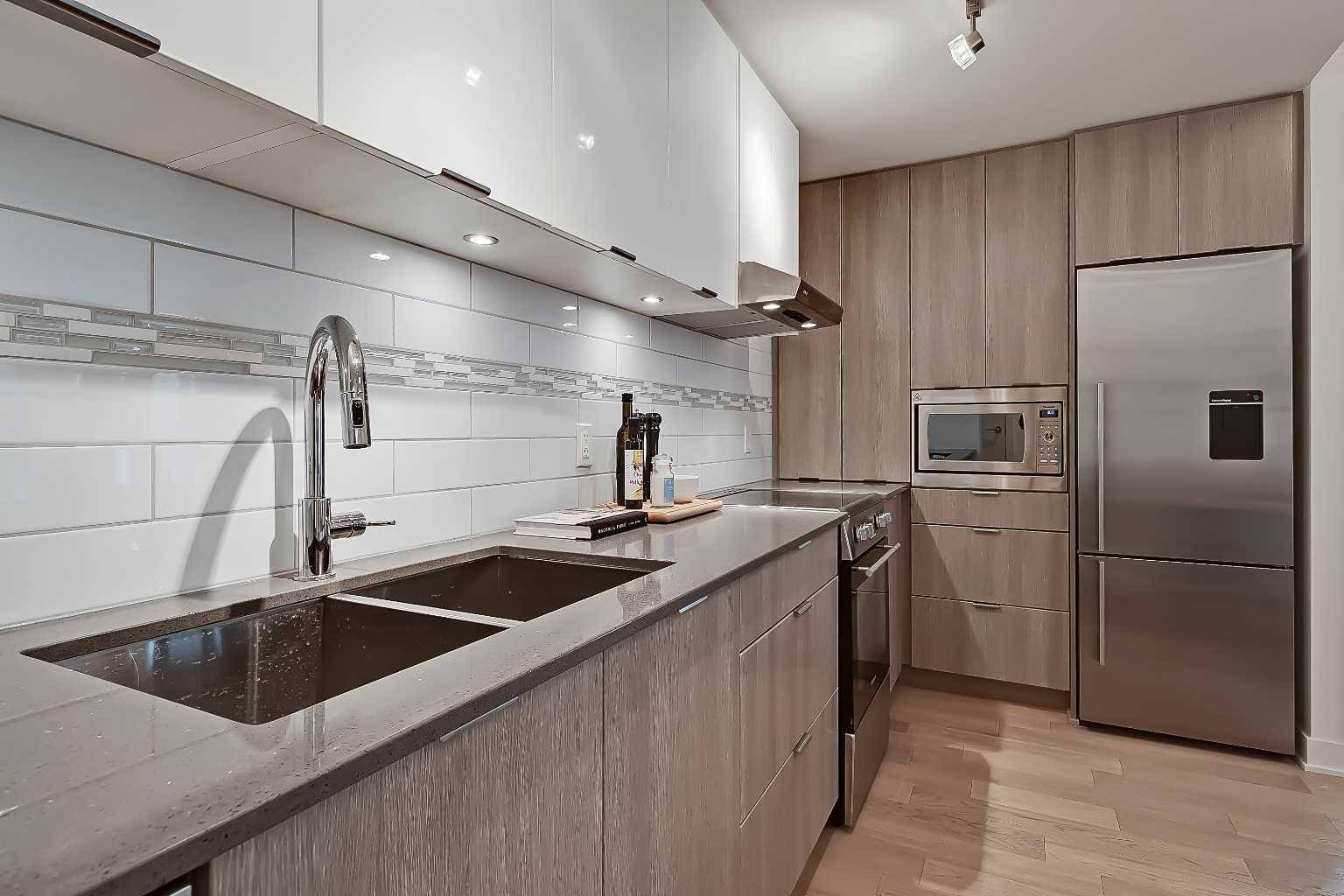 Calgary, AB T2P 1J3,930 6 AVE SW #1608