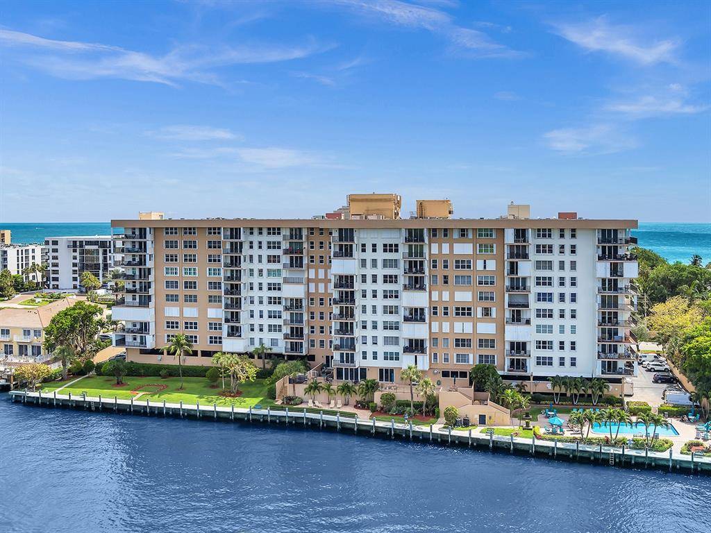 1150 Hillsboro Mile #406, Hillsboro Beach, FL 33062