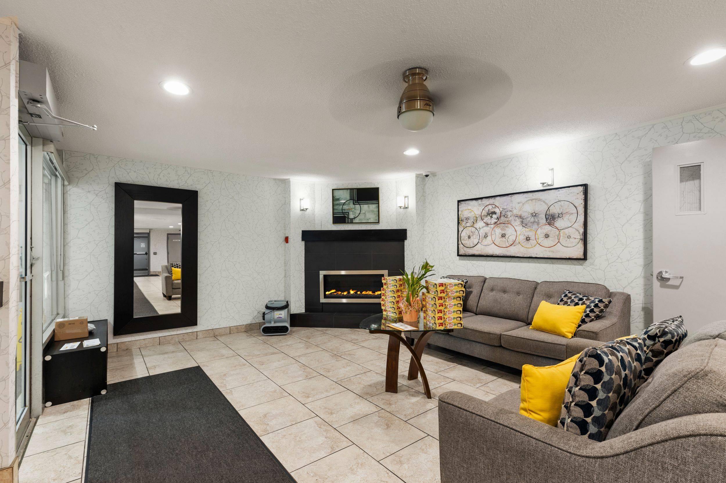 St. Catharines, ON L2N 5T3,198 SCOTT ST #317