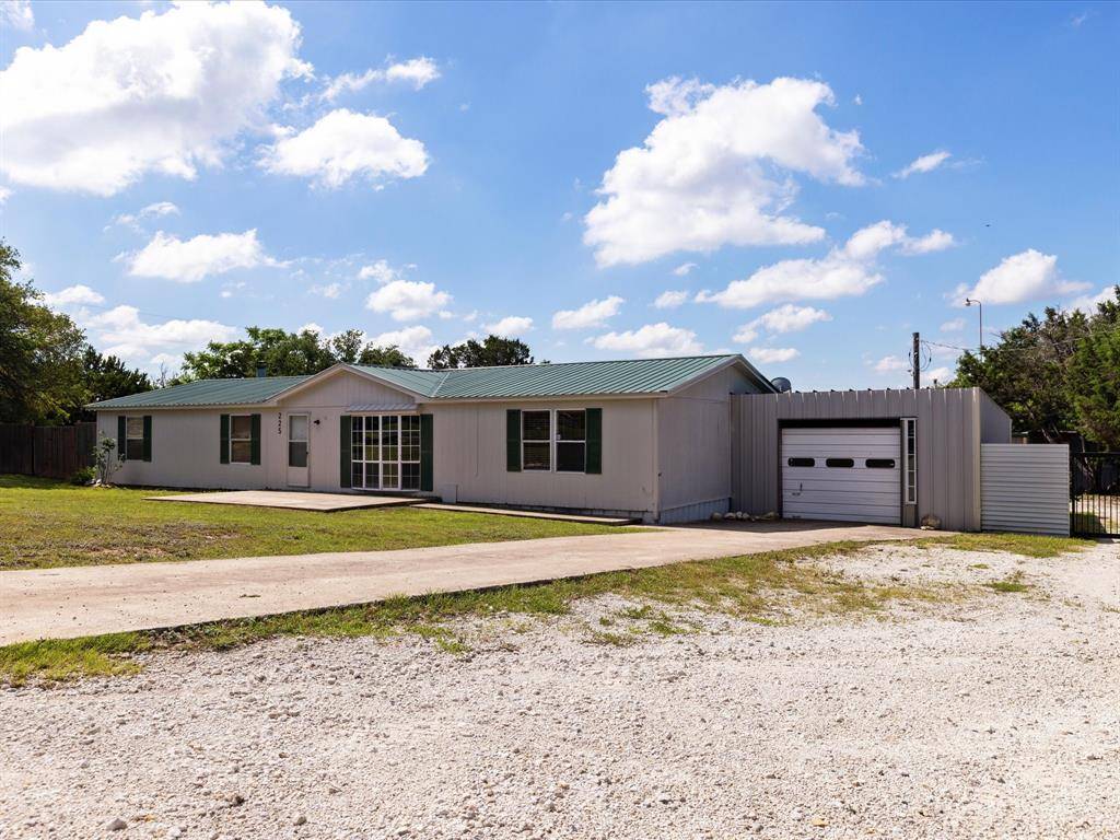 Azle, TX 76020,225 W Shangri La Drive