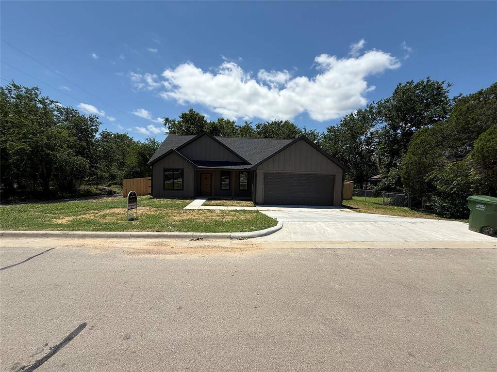 Mineral Wells, TX 76067,901 SW 10th Street