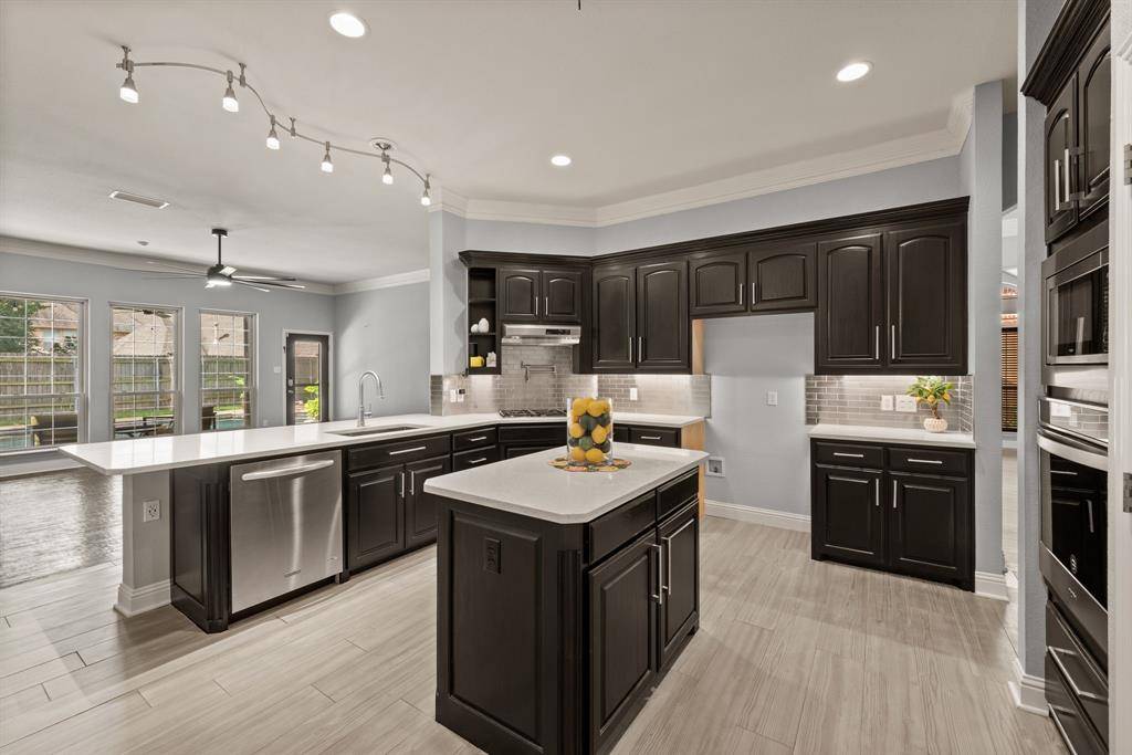 North Richland Hills, TX 76182,7832 Heatherbrook Court