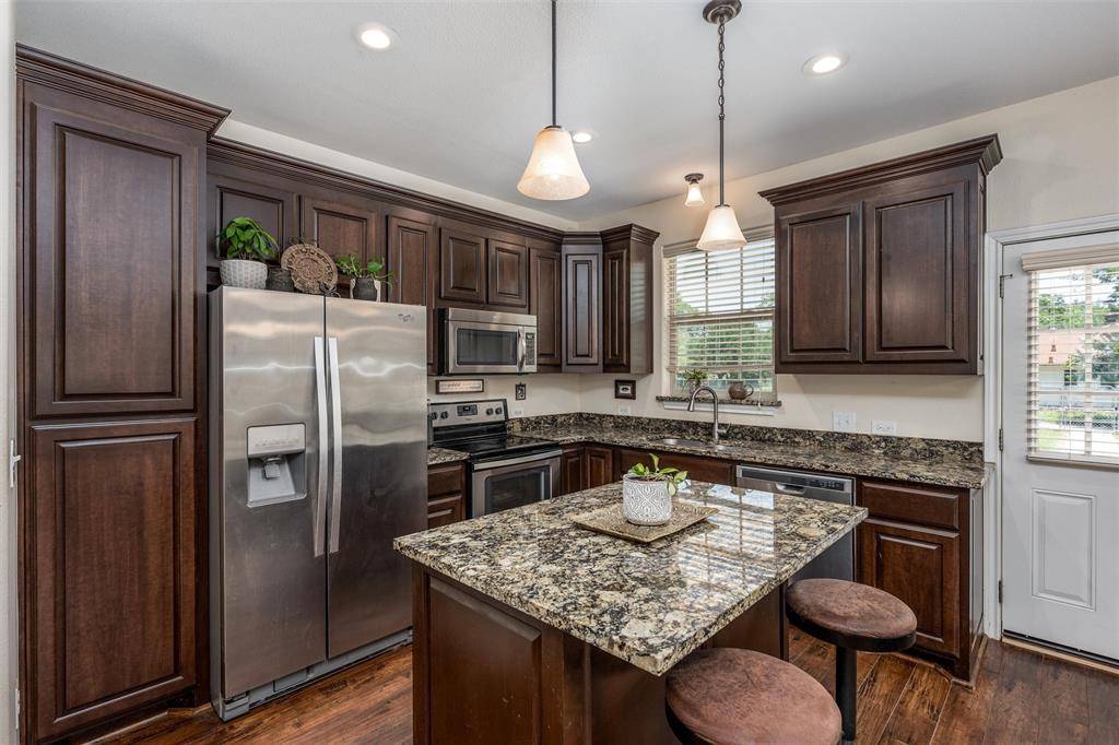 Denison, TX 75020,931 W Walker Street
