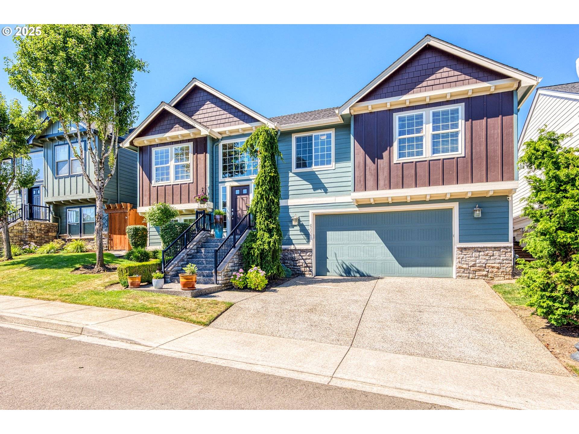 633 N V ST, Washougal, WA 98671