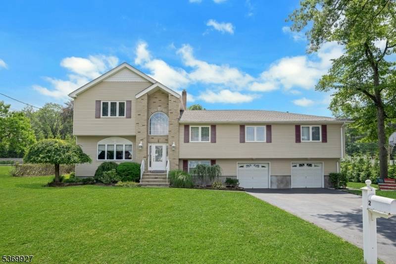 4 Fleetwood Ave, Fairfield Twp., NJ 07004