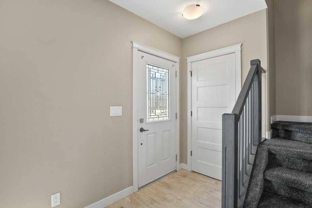 Blackfalds, AB T4M 0A6,25 Crimson CT