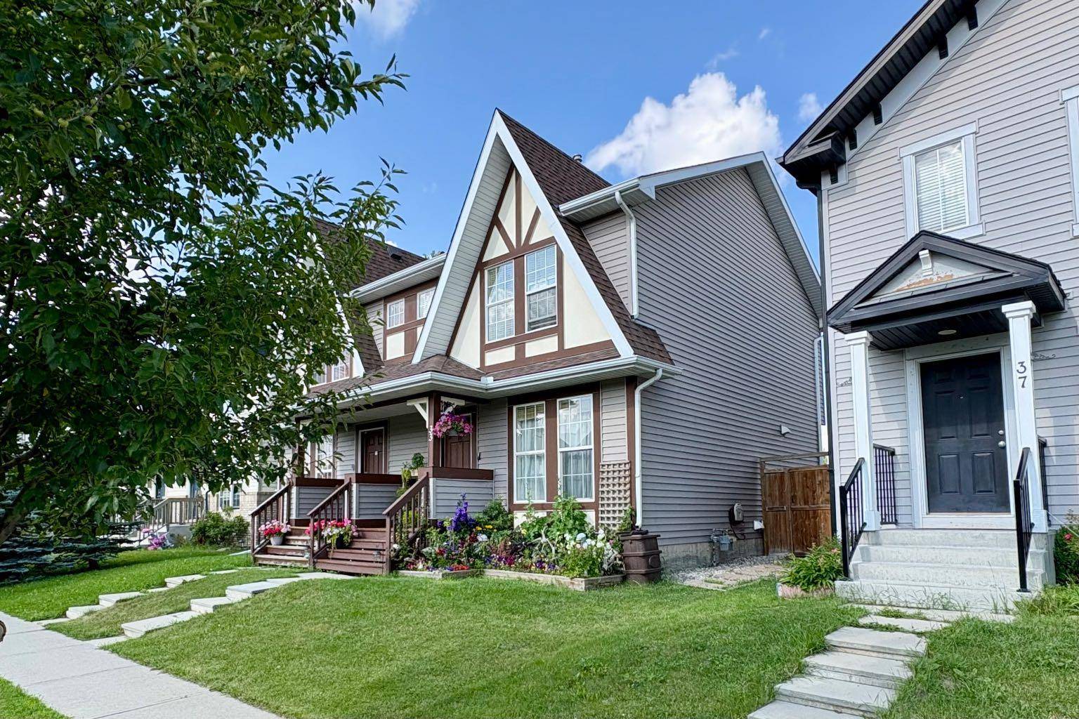 Calgary, AB T2Z 0E9,33 Elgin Meadows VW Southeast