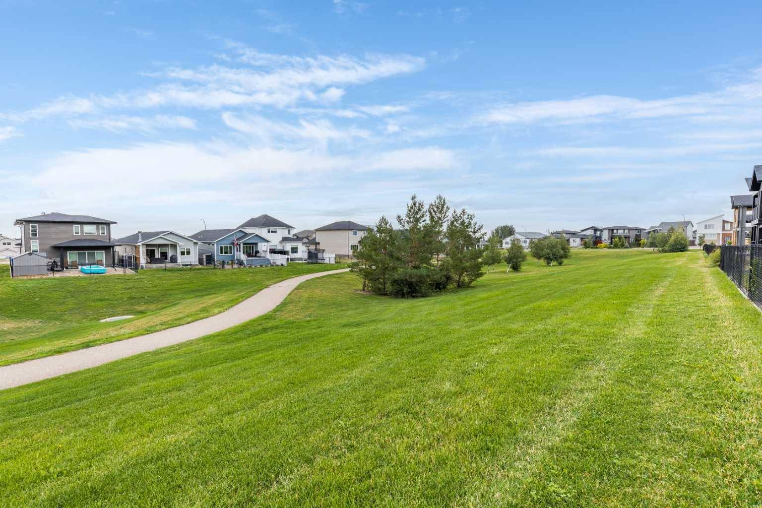 Medicine Hat, AB T1B4Y6,216 Sierra RD Southwest