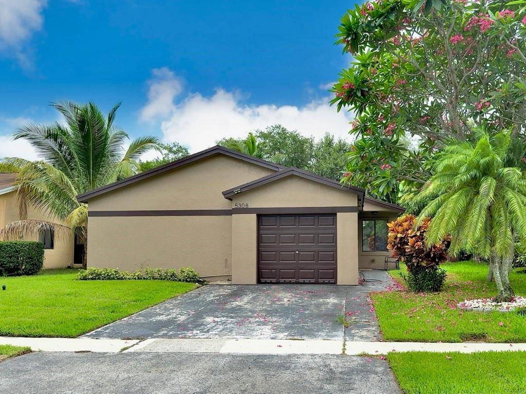 5308 NW 92nd Ave, Sunrise, FL 33351