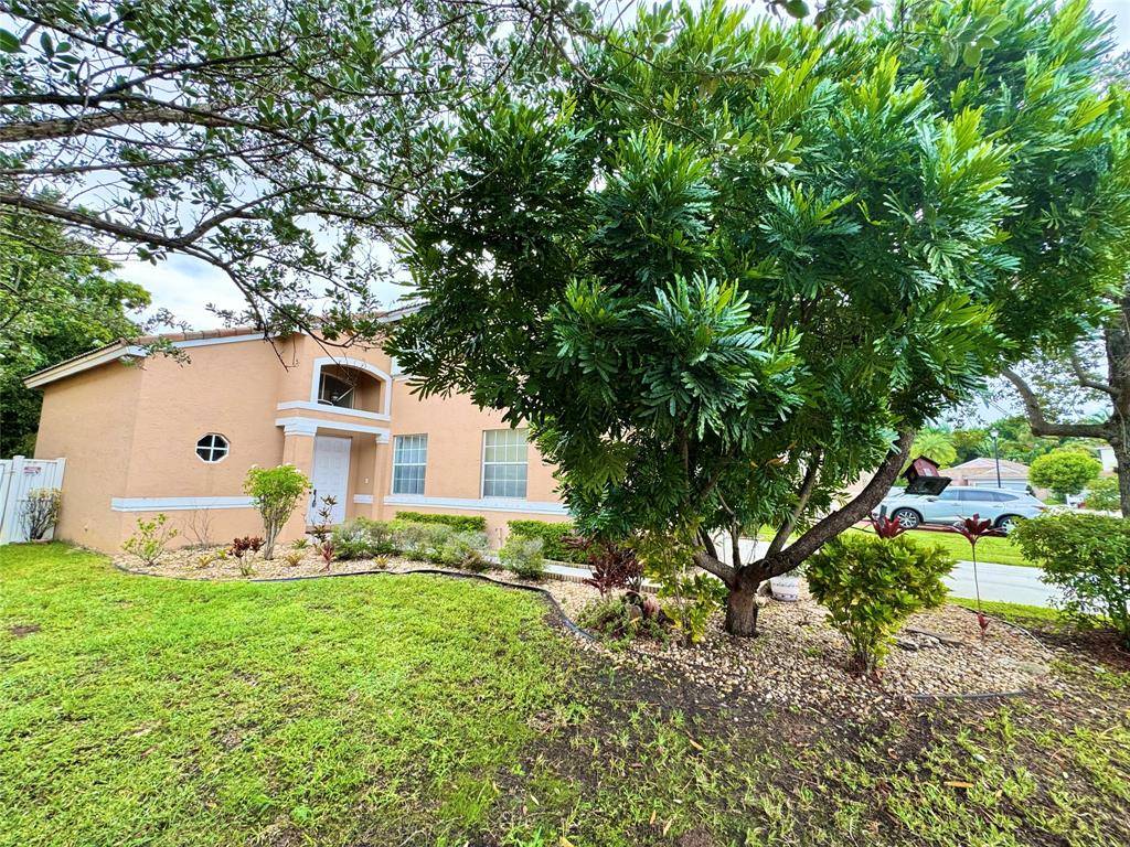 Pembroke Pines, FL 33029,19440 SW 2nd St
