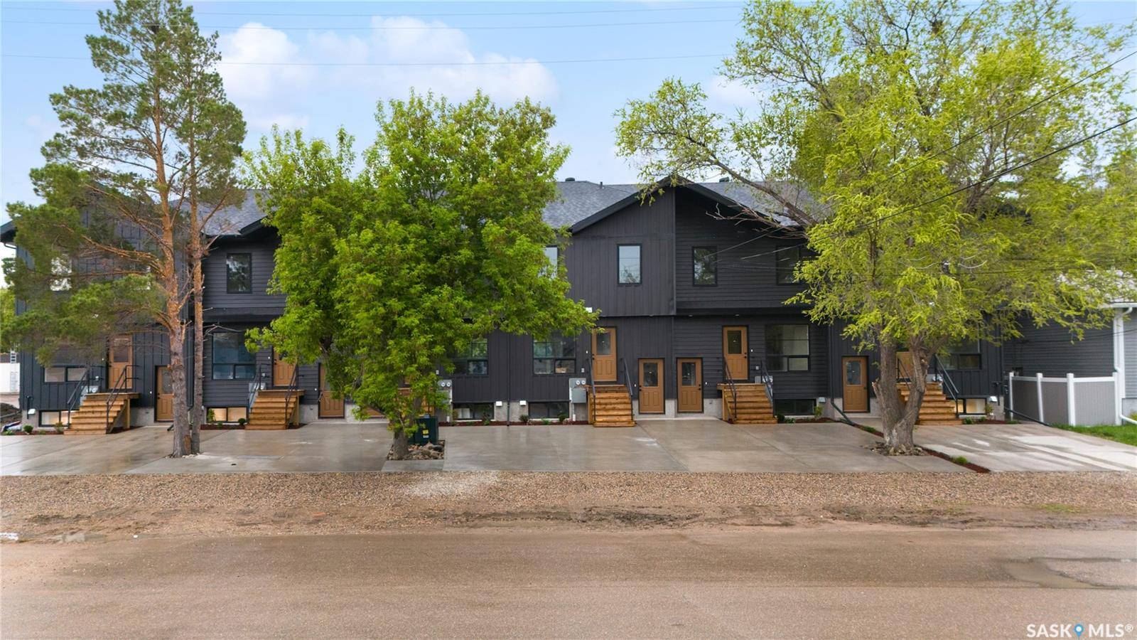 Lumsden, SK S0G 3C0,75 3rd AVENUE #3 A/B