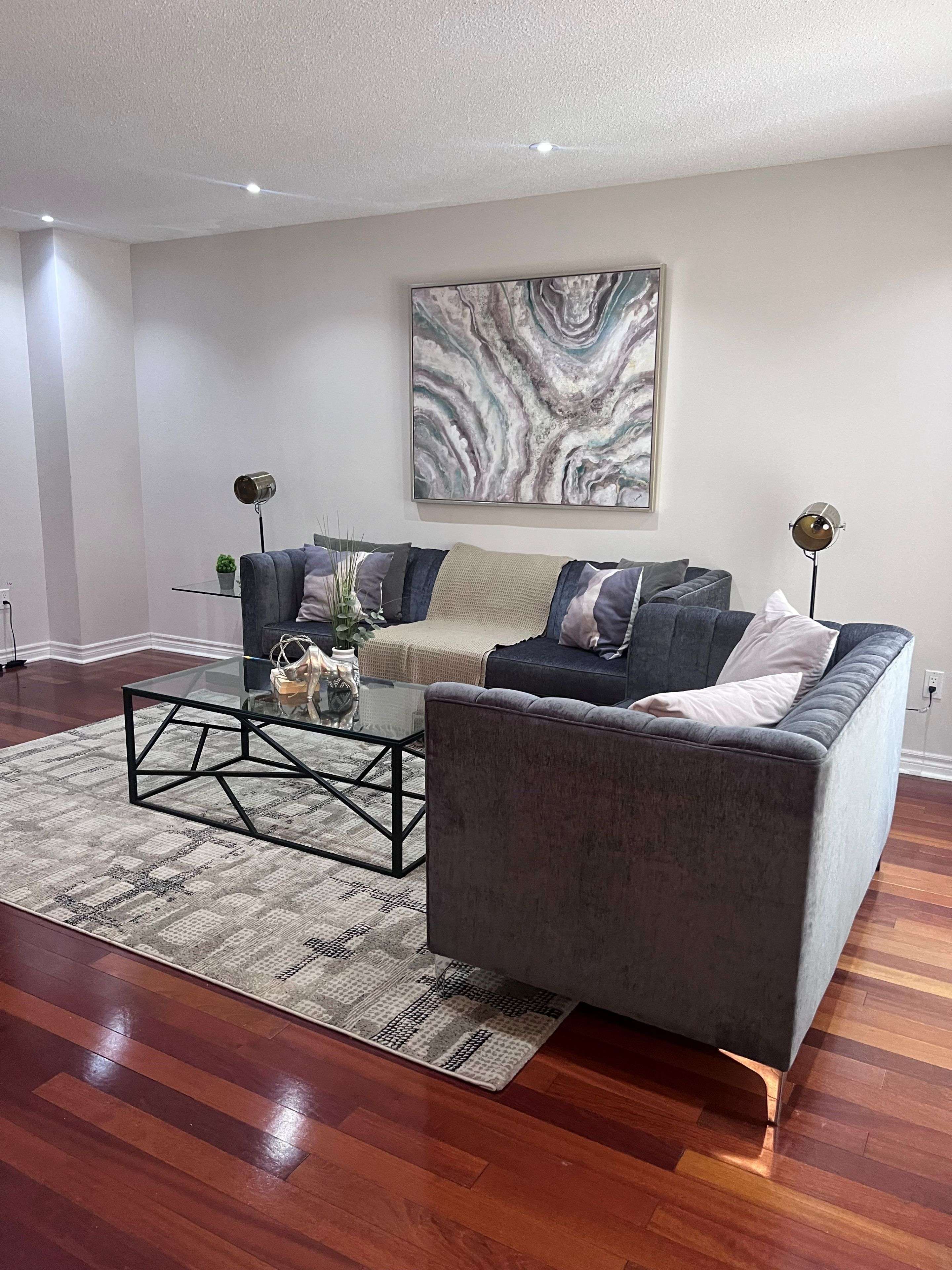 Mississauga, ON L4W 2Y3,4358 Bacchus CRES