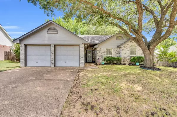 7 Atlantic Avenue, Midlothian, TX 76065