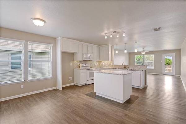 1005 Live Oak Drive, Anna, TX 75409