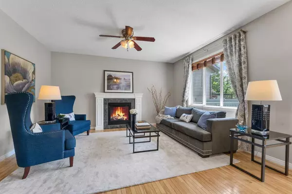 Airdrie, AB T4B 0A5,2139 Luxstone BLVD Southwest