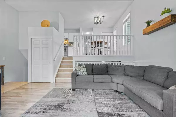 Calgary, AB T2Y 1Y9,95 Shawglen WAY SW