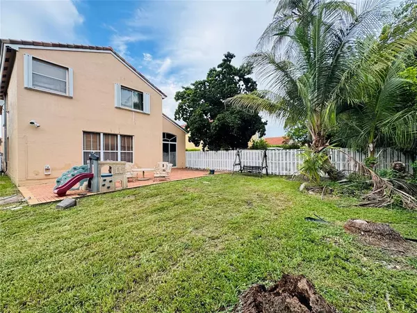 Pembroke Pines, FL 33029,19440 SW 2nd St